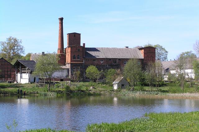 02_2007_5035599.jpg - Former distillery (buildings of the nineteenth century).